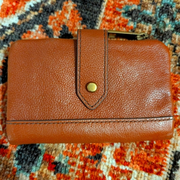 Fossil Lainie Multifunction Wallet - Picture 1 of 6
